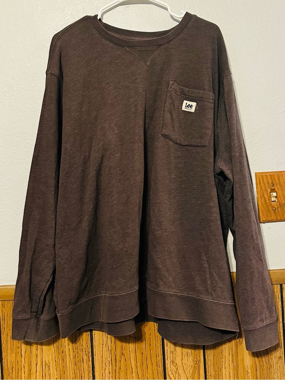 Lee Men's Long Sleeve Pocket Crewneck Sweatshirt - Dark Brown size XXLARGE